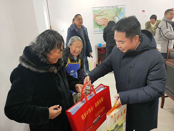 1643514597171266.jpg ec5efb6777167dbd286b57237e43fa0.jpg